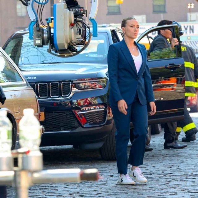 新『ジュラシック・ワールド』の撮影現場をキャッチ、NYの道路が封鎖