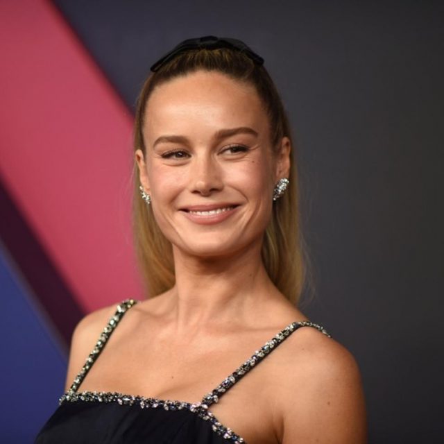 ブリー・ラーソンが大胆イメチェン、ピクシーカットで別人級のイメチェン