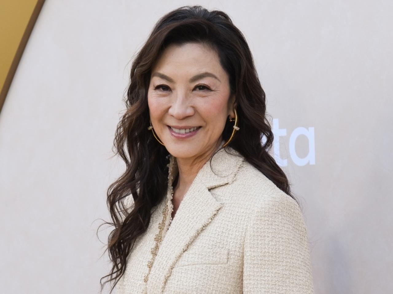 ミシェル・ヨー、クロムハーツ×ミキモトのコラボネックレスを