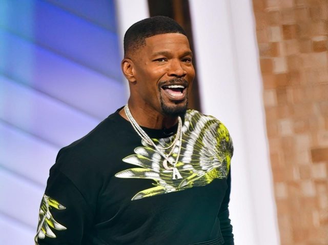 オスカー俳優、誕生日ディナー中に口論で怪我