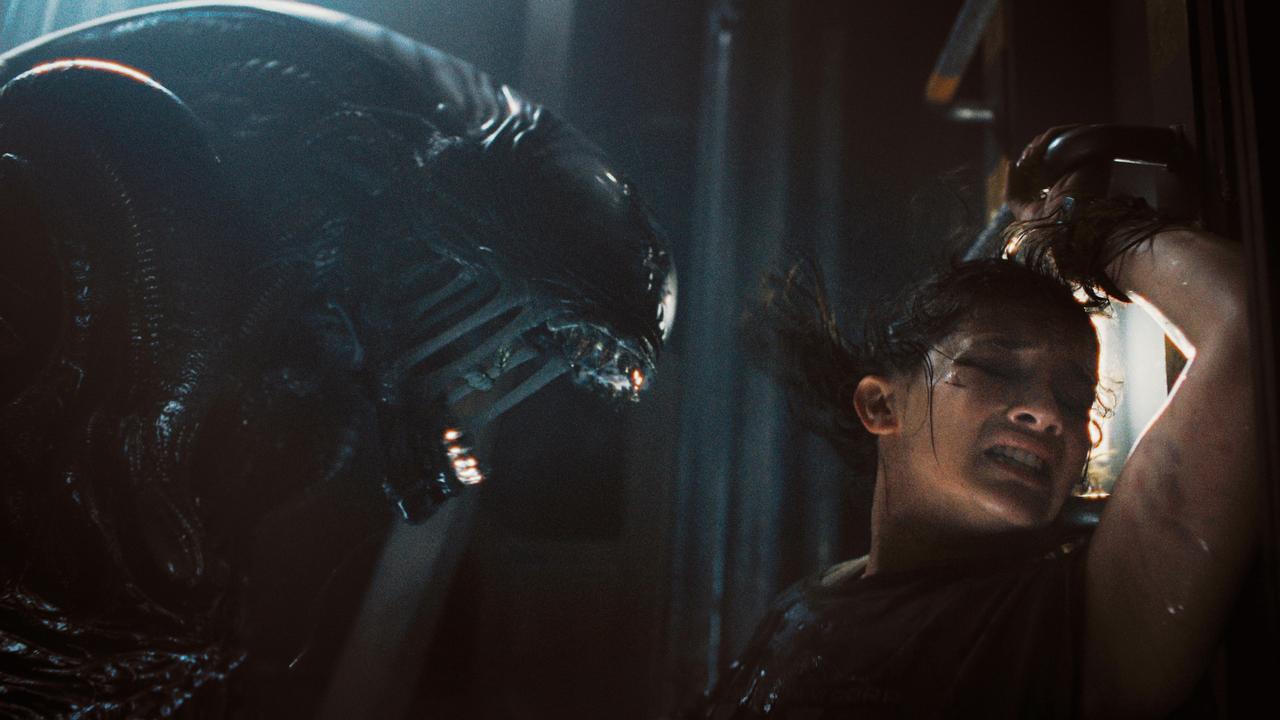 年末年始に配信で絶対見たい!今年話題になった映画4選