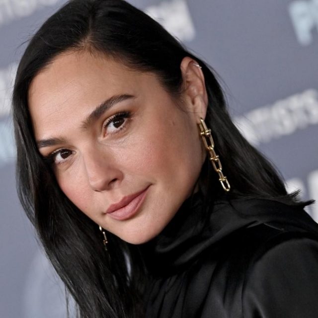 ガル・ガドット、妊娠8ヵ月の時に脳に血栓ができ緊急手術を受けていた