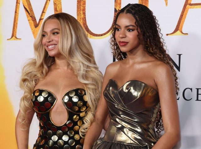 ビヨンセと娘、親子の絆を体現した「ビヨンセ・ボウル」の衣装秘話