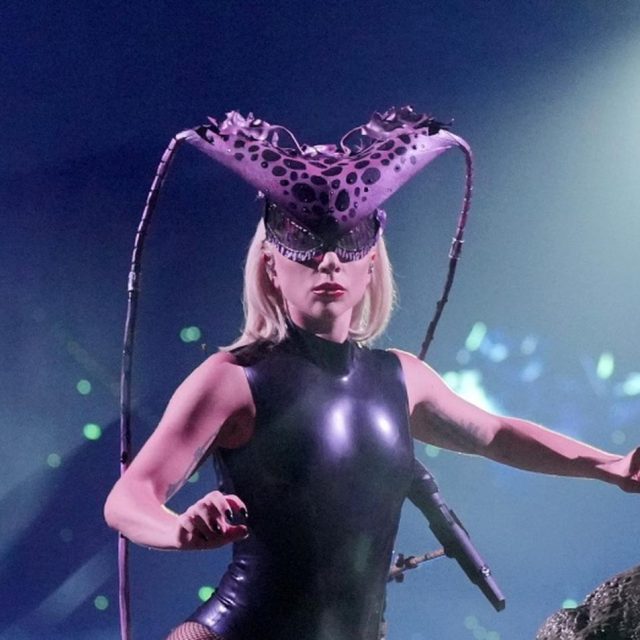 レディー・ガガの「謎のカウントダウン」にファンがザワザワ