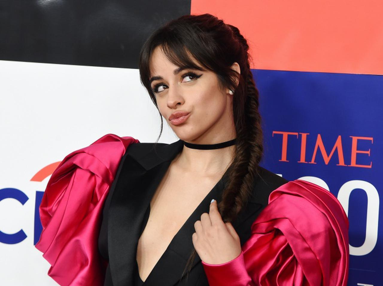 カミラ・カベロ、億万長者の恋人とBAFTAのプレパーティーに参加