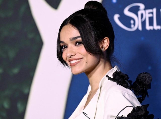 実写版『白雪姫』の主人公、来日中は東京ディズニーリゾートへ