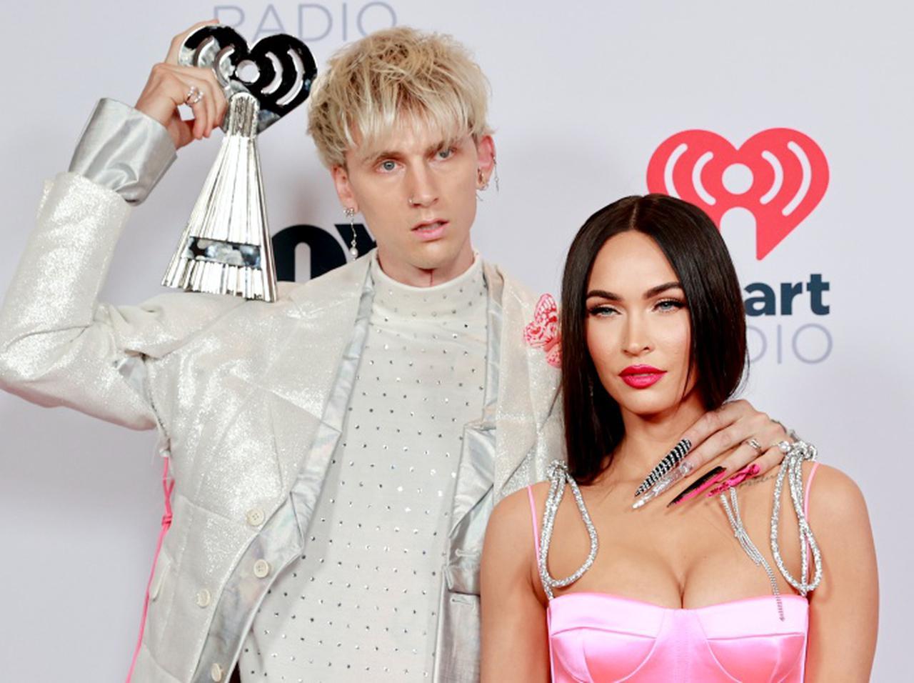 ミーガン・フォックスが出産、子どもの父はミーガンの元夫に謎のDM