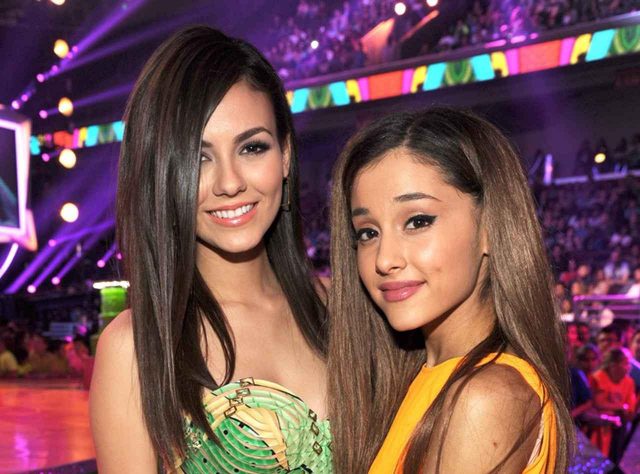 アリアナ＆シンシアのパフォーマンスを『ビクトリアス』共演者が絶賛