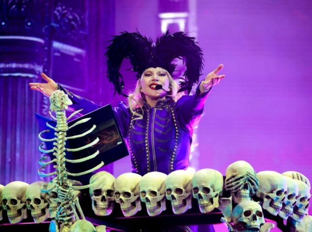 レディー・ガガ、思わぬ形で口パクではないことを証明