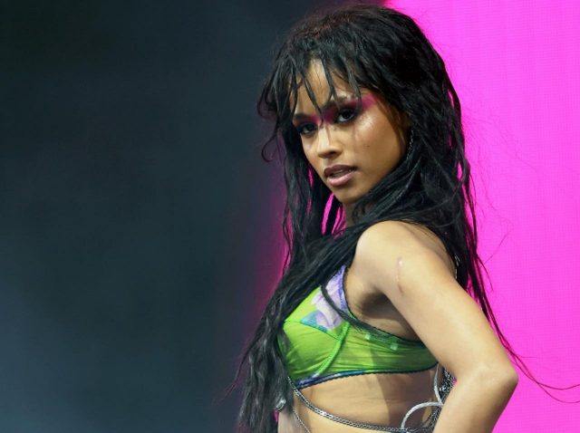 ブリトニー・スピアーズの衣装をマネした？タイラ本人が反応