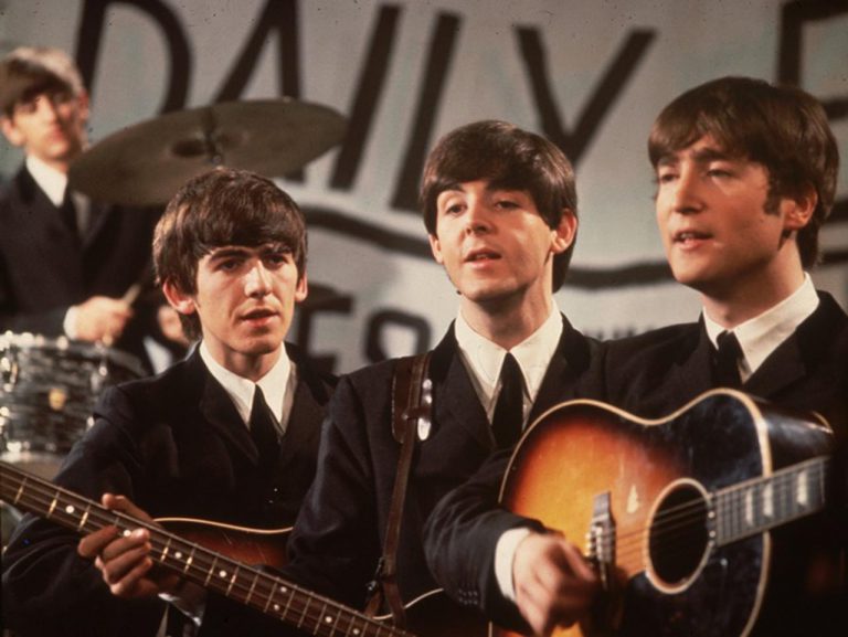 ザ・ビートルズの自伝映画でメンバー4人を演じる俳優が決定