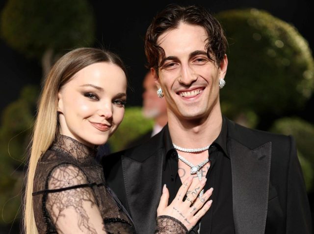 ダヴ・キャメロン、涙を流しながら恋人ダミアーノについて話す