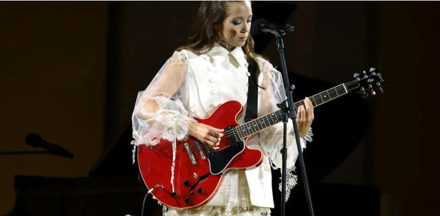 ケリー・ワシントン＆エマ・ロバーツが魅了！Diorが彩った「ブルックリン・アーティスツ・ボール 2025」