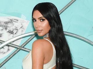 キム・カーダシアン、6年かけて法律事務所のプログラムを卒業！夢にまた一歩近づく