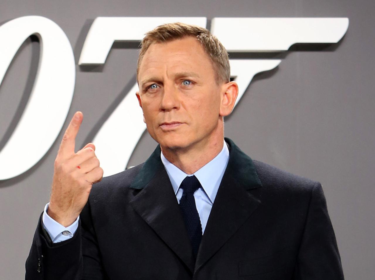 『007』次期監督が決定、「私は筋金入りのボンドファン 」と声明を発表