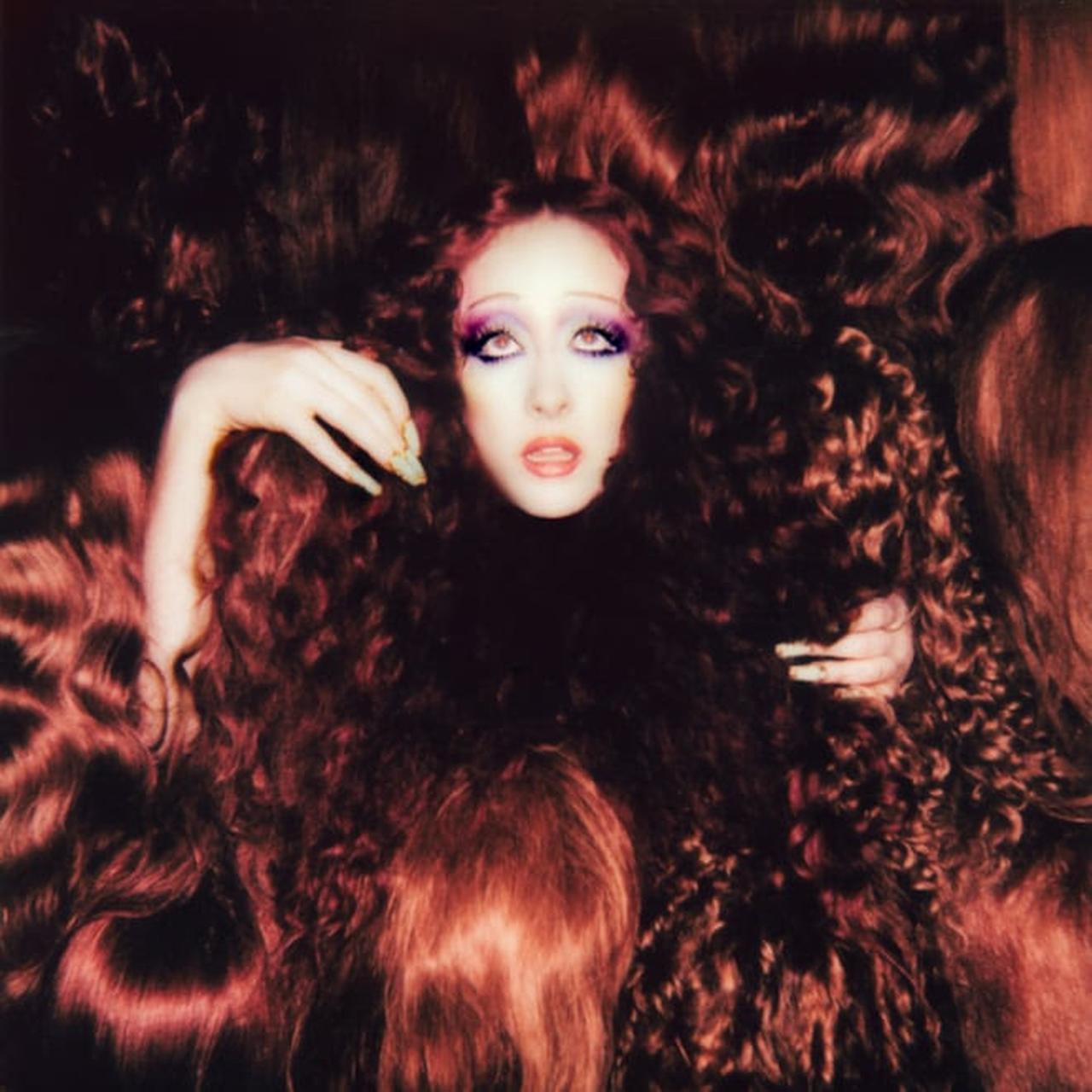 チャペル・ローンが「自由の女神」に!? 新曲「The Subway」MV今夜公開、2年越しの想いにファン歓喜