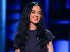 ケイティ・ペリーの公演でファンが失神、ケイティが救護