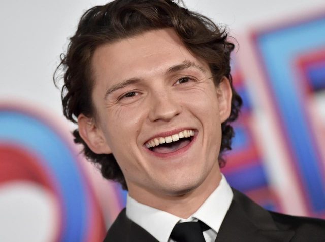 トム・ホランド、次期ジェームズ・ボンド役について話す