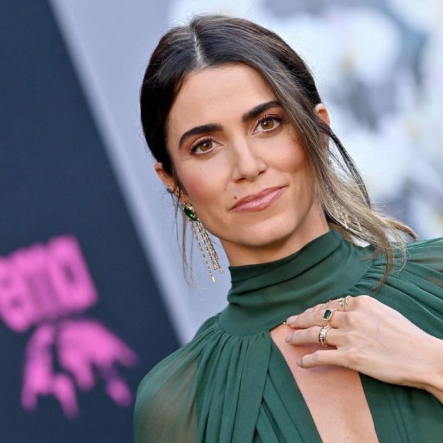 15年間、毎日同じ服を着ている女優ニッキー・リード、夫婦でハリウッドを離れて選んだサステナブルな生き方