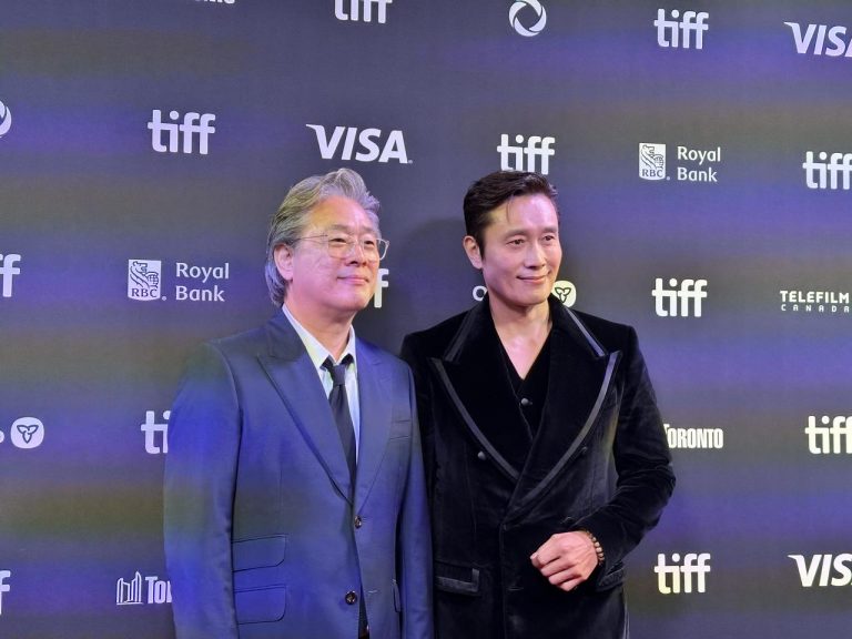パク・チャヌク監督の新作が世界を席巻！イ・ビョンホン主演『NO OTHER CHOICE』、オスカー前哨戦で快挙