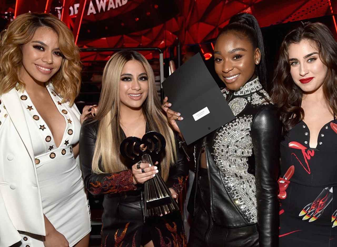 フィフス・ハーモニーがサプライズで1夜限りの復活