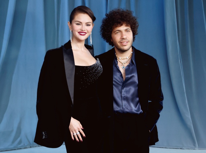 セレーナ・ゴメスの結婚式ドレス、どれが一番お気に入り？