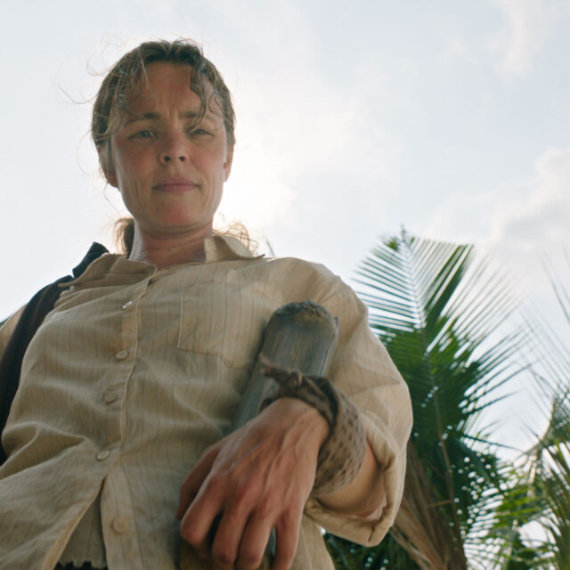 逃げ場なし、上司もなし。『スパイダーマン』監督が描く“無人島地獄”──映画『HELP／復讐島』が日本公開決定