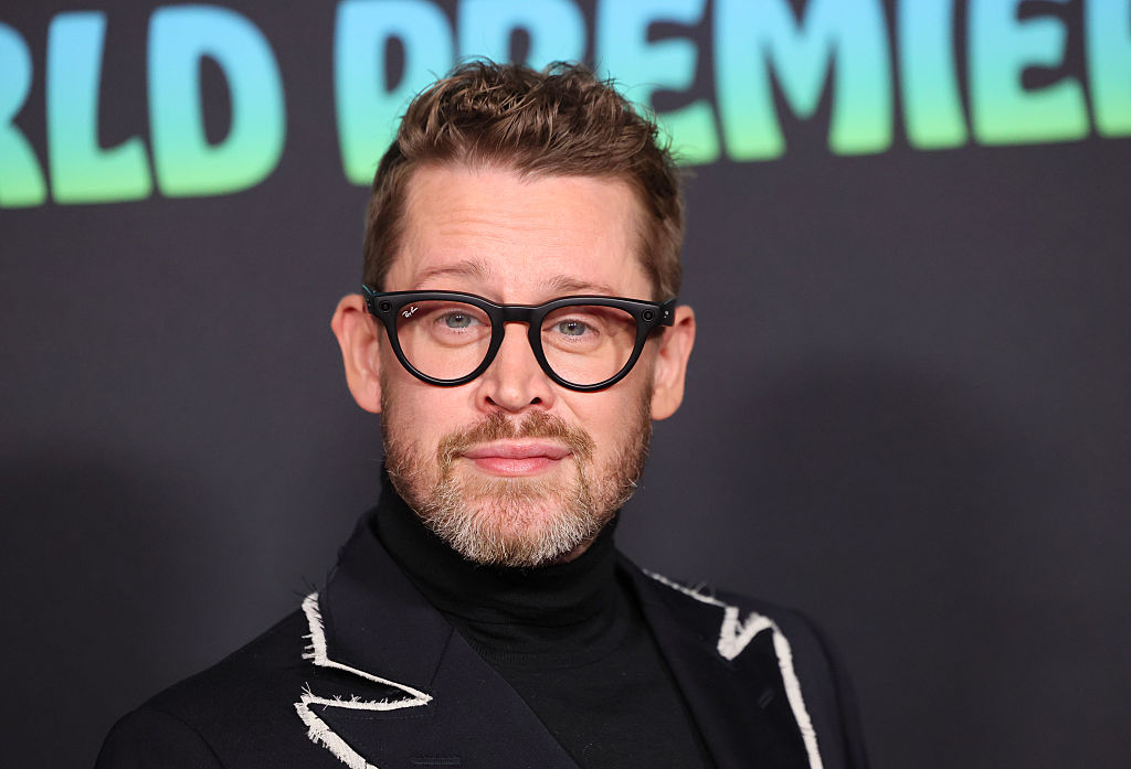 マコーレー・カルキン、『ホーム・アローン』撮影で噛まれた傷が今も残っていると明かす