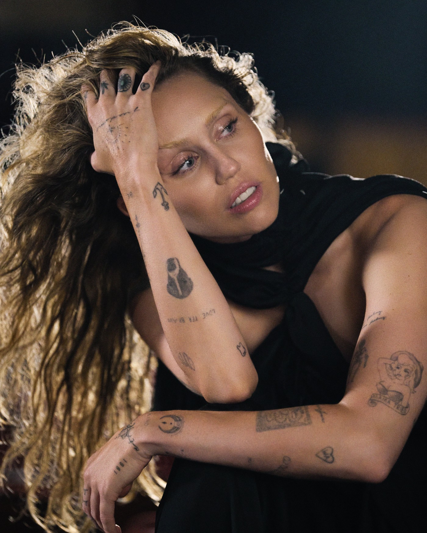 マイリーの歌声が“アバター”を締めくくる──新曲「Dream As One」配信開始でファンの期待最高潮に