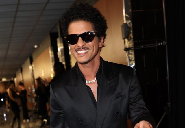 ブルーノ・マーズ、嬉しいお知らせを次々と投下