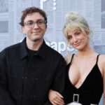 メーガン・トレイナー、第三子誕生を報告！初の代理母出産で女児が誕生