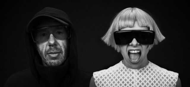 オーロラ×ケミカル・ブラザーズのトムが融合――新プロジェクト「TOMORA」始動、デビュー作『COME CLOSER』がついに全貌公開