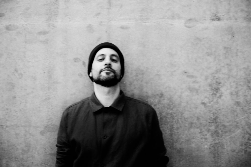 グラミー候補マイケル・マヨら参加！シャイ・マエストロ新章『ザ・ゲストハウス』が描く“内省と拡張”の世界