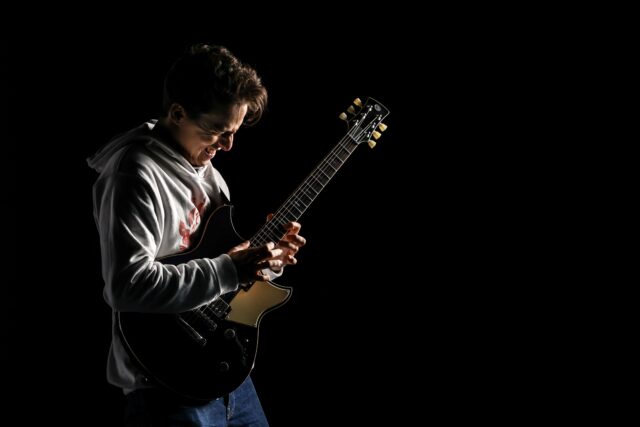 “ギター界の神童”マッテオ・マンクーゾ、ついに日本上陸！新作『ルート96』でデビュー＆初来日ツアー決定