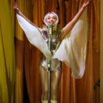 サブリナ・カーペンター、コーチェラ衣装が話題、Diorで見せた新時代の主役感