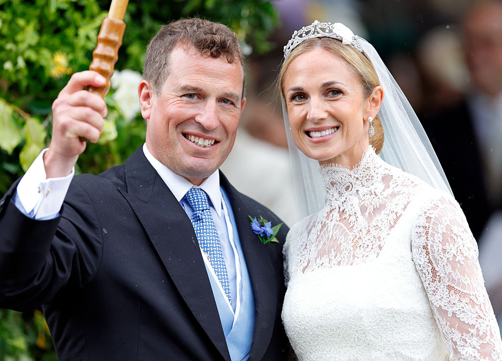 故エリザベス女王の長孫ピーター・フィリップスが結婚——英王室が勢ぞろい