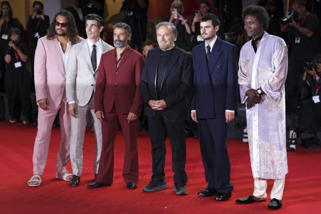 オスカー・アイザックがダンテと現代作家を一人二役、豪華出演者の異色作『ダンテの遺稿』配信開始