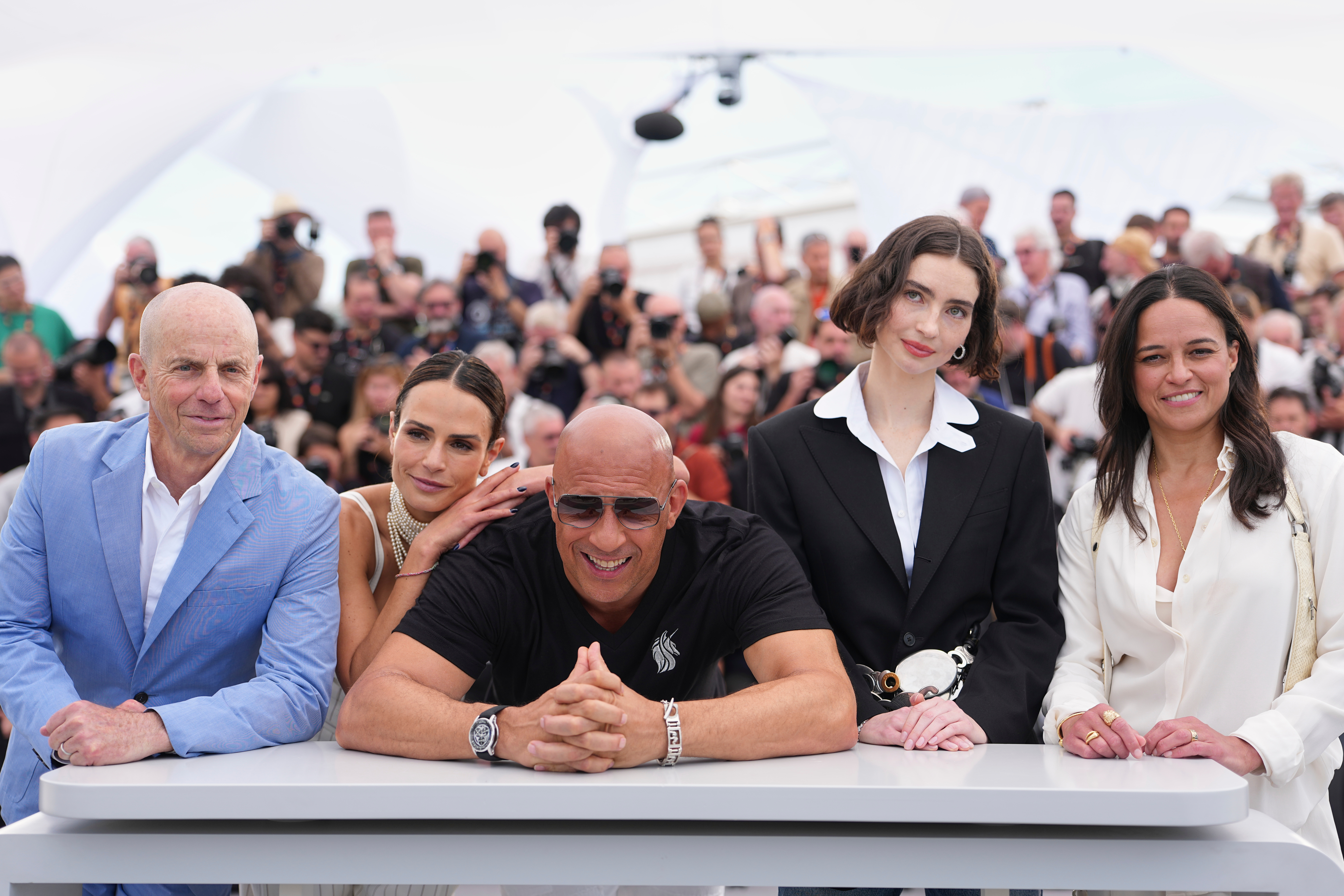 ヴィン・ディーゼルと感動の再会——ポール・ウォーカーの娘メドウの現在