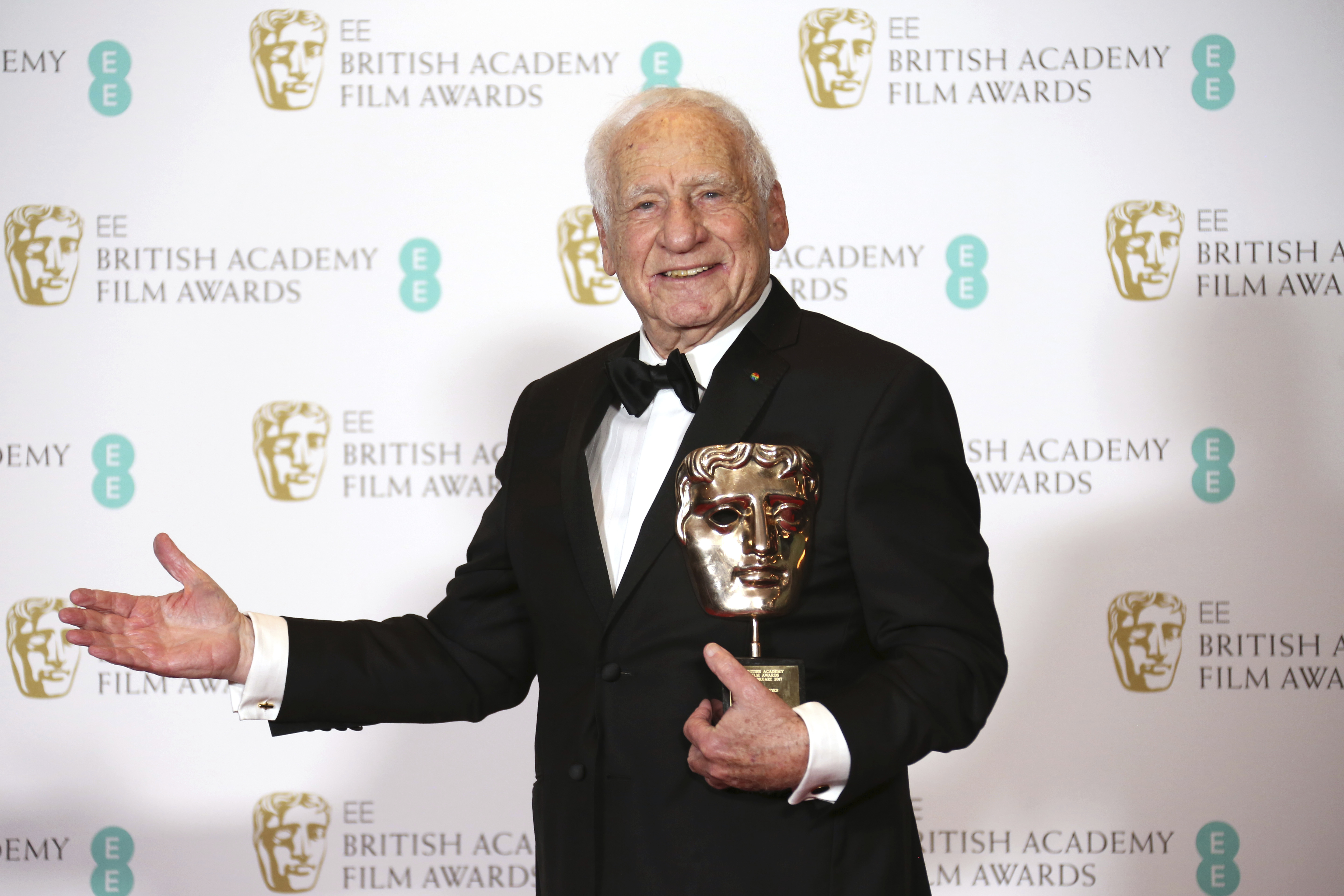 メル・ブルックス100歳、「笑いが健康の秘訣」──伝説のコメディ監督が語る長寿の哲学