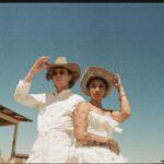 名曲はこうして進化する――Ride Lonesome (feat. Sierra Ferrell)が示す、ベック流コラボレーションの真骨頂