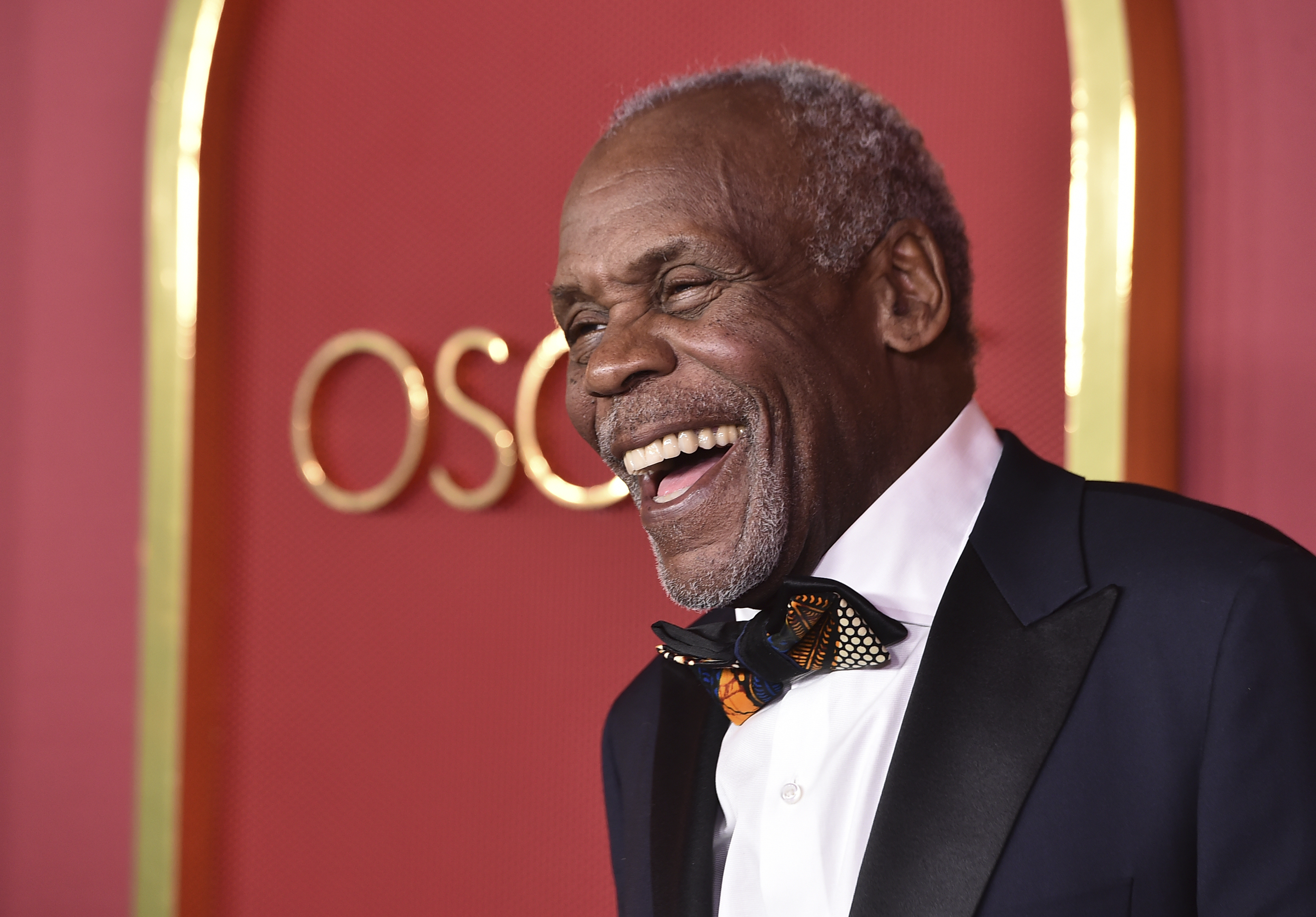 ダニー・グローバー、アルツハイマー病を公表——「進行するにつれ、いろいろ変わっていく」