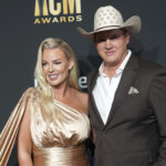 カントリースター、ジョン・パーディがサマーとの離婚を発表――「娘たちが最優先」