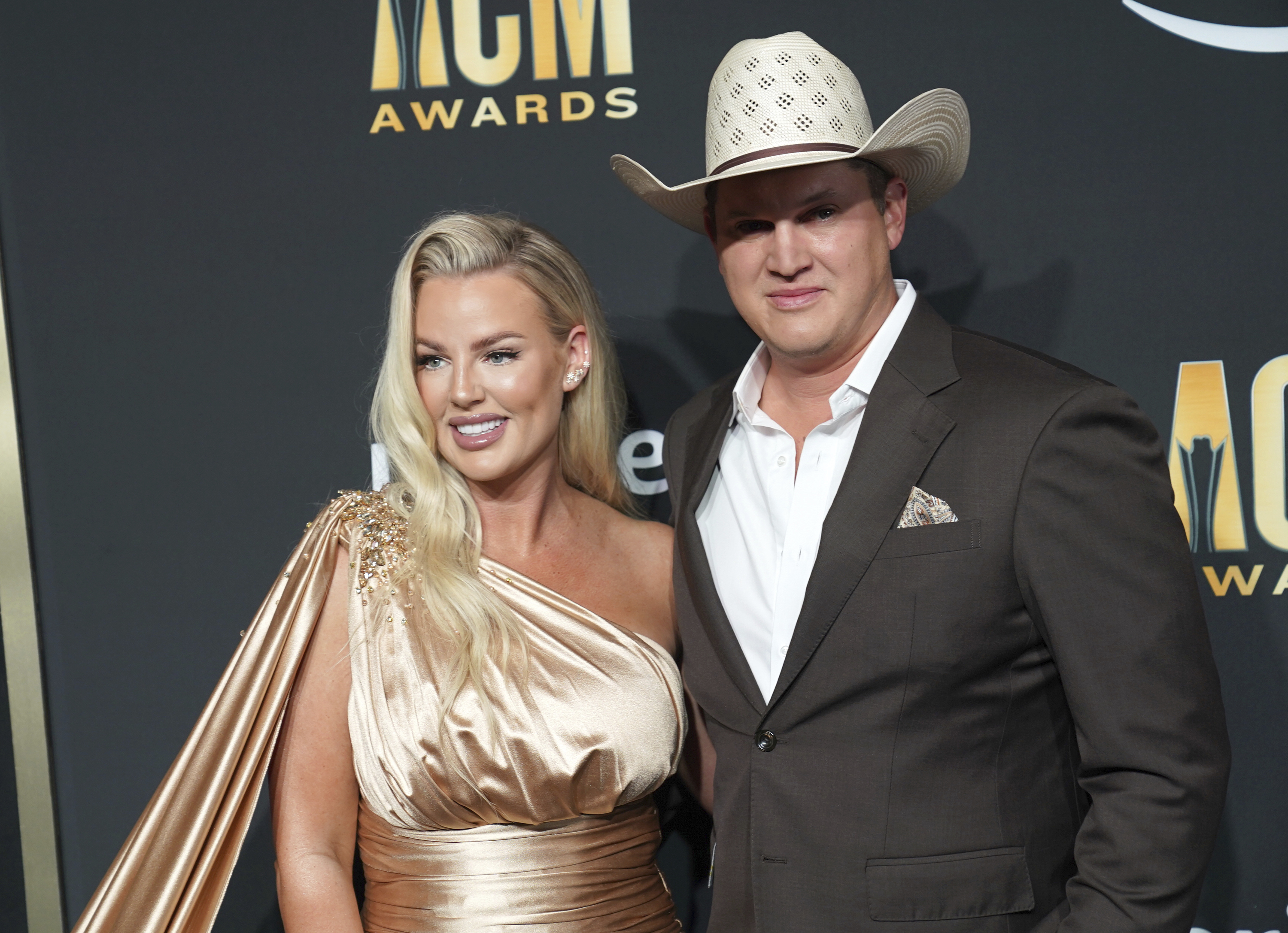 カントリースター、ジョン・パーディがサマーとの離婚を発表――「娘たちが最優先」
