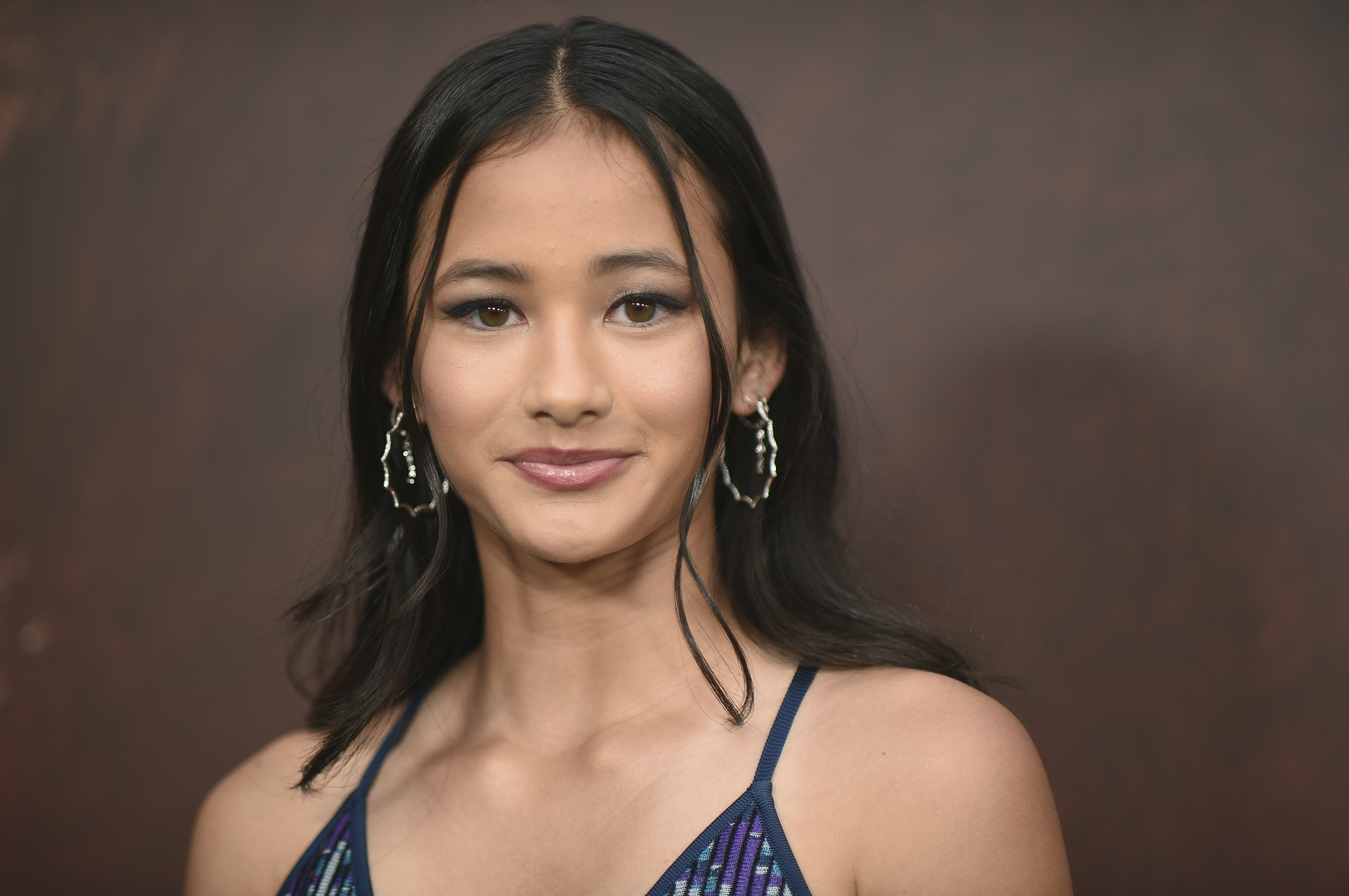 『ゴジラvsコング』ジア役ケイリー・ホットルが18歳で死去　共演者ら追悼