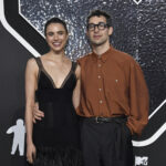 マーガレット・クアリーとジャック・アントノフが別居、テイラー結婚式で発覚
