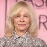 パメラ・アンダーソン「複雑なスキンケアは必要ない」ノーメイク美肌を支える4製品とは