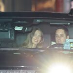 カーリー・クロス、テイラー＆トラビスの結婚式3日後にパリコレへ――スキャパレッリで圧巻の姿