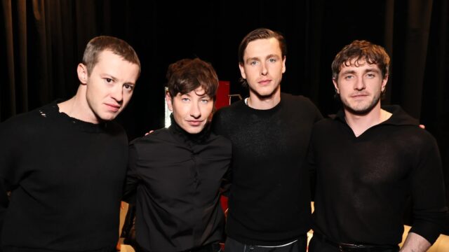 あの横断歩道を、4人でまた渡った。サム・メンデス版ビートルズ映画の撮影現場でおきたこと
