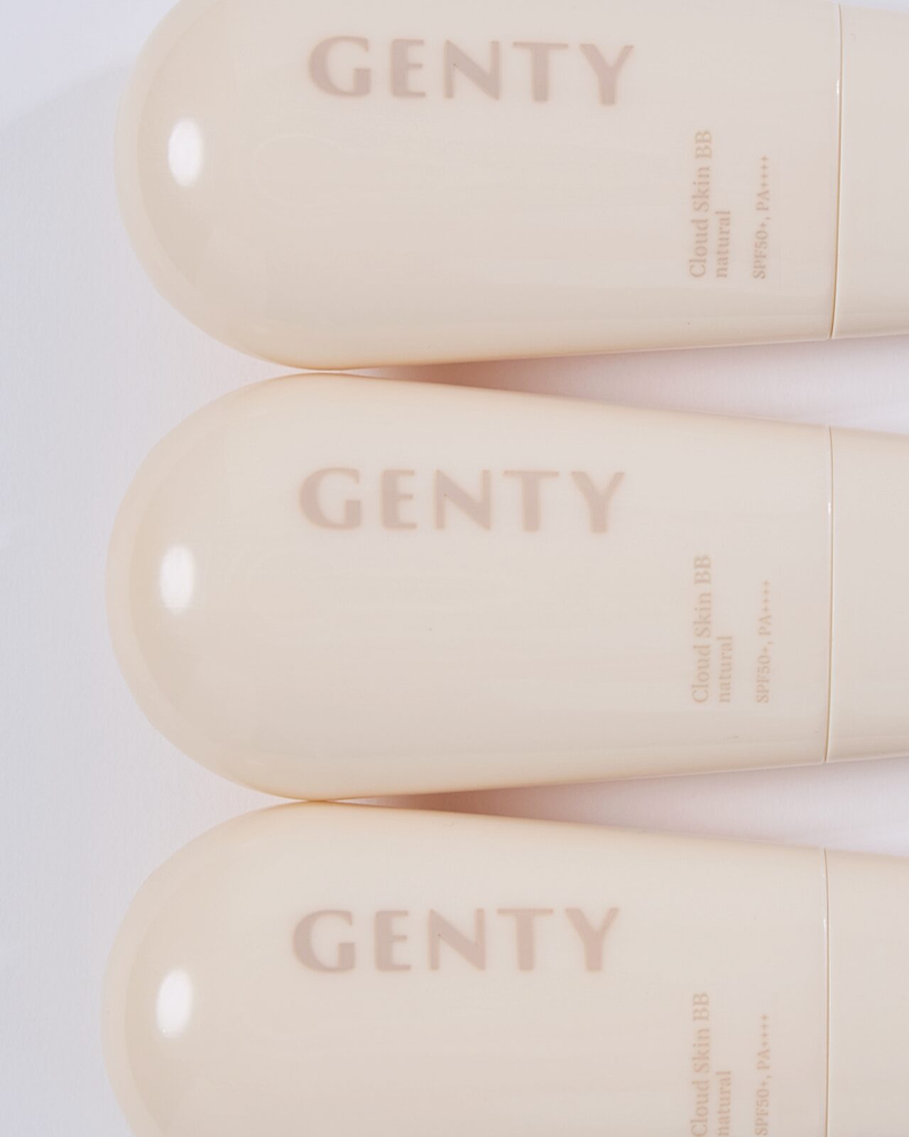 並べられたGENTYのクラウドスキンBB