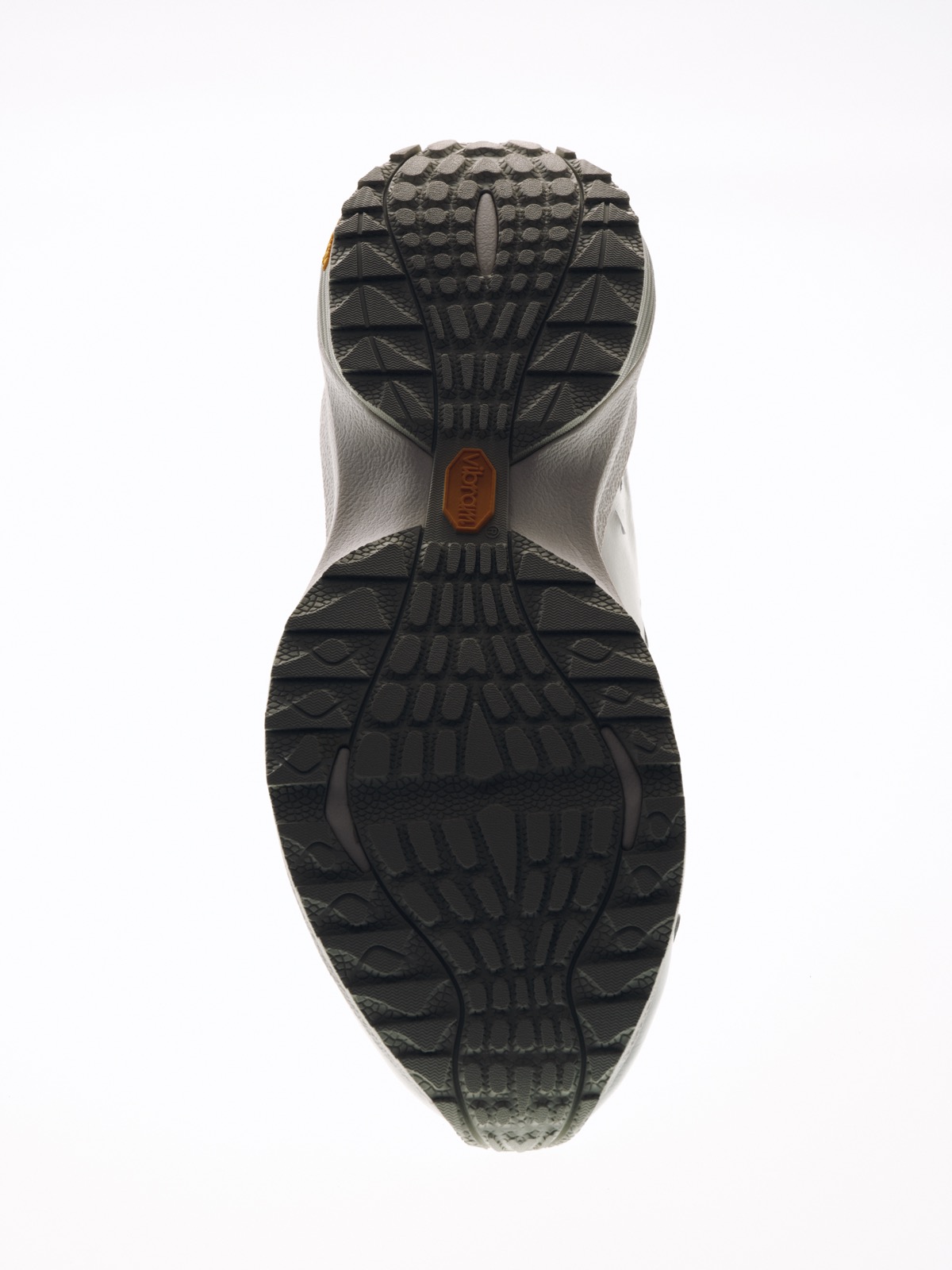 「Petal Trainers」に採用されたVibram®製の「MC2 Road Running Sole」